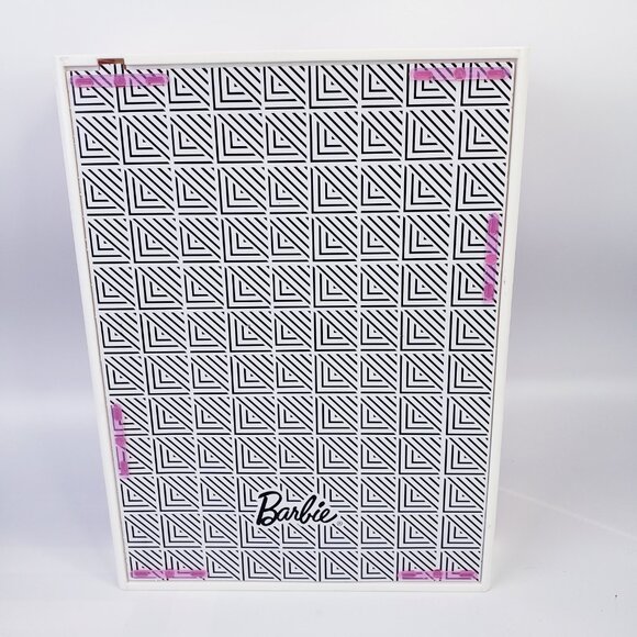 Mattel Barbie Wardrobe Carrying Case Closet With Hangers - Picture 2 of 3